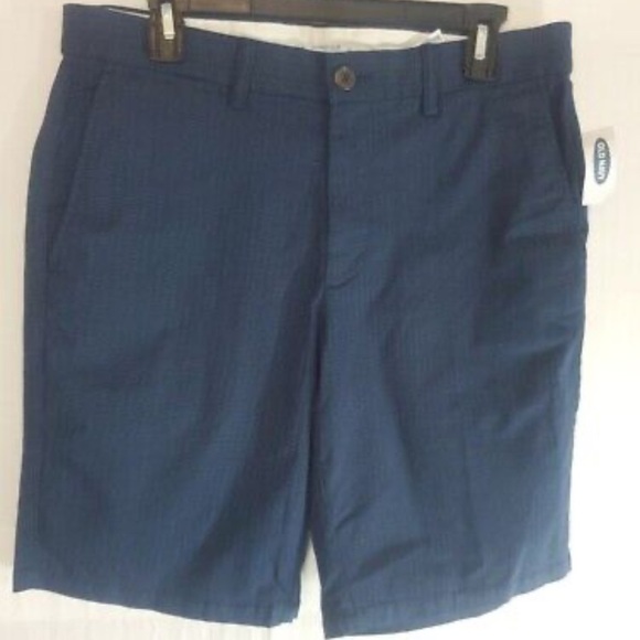 Old Navy Ultimate Slim Chino Shorts - Picture 2 of 10